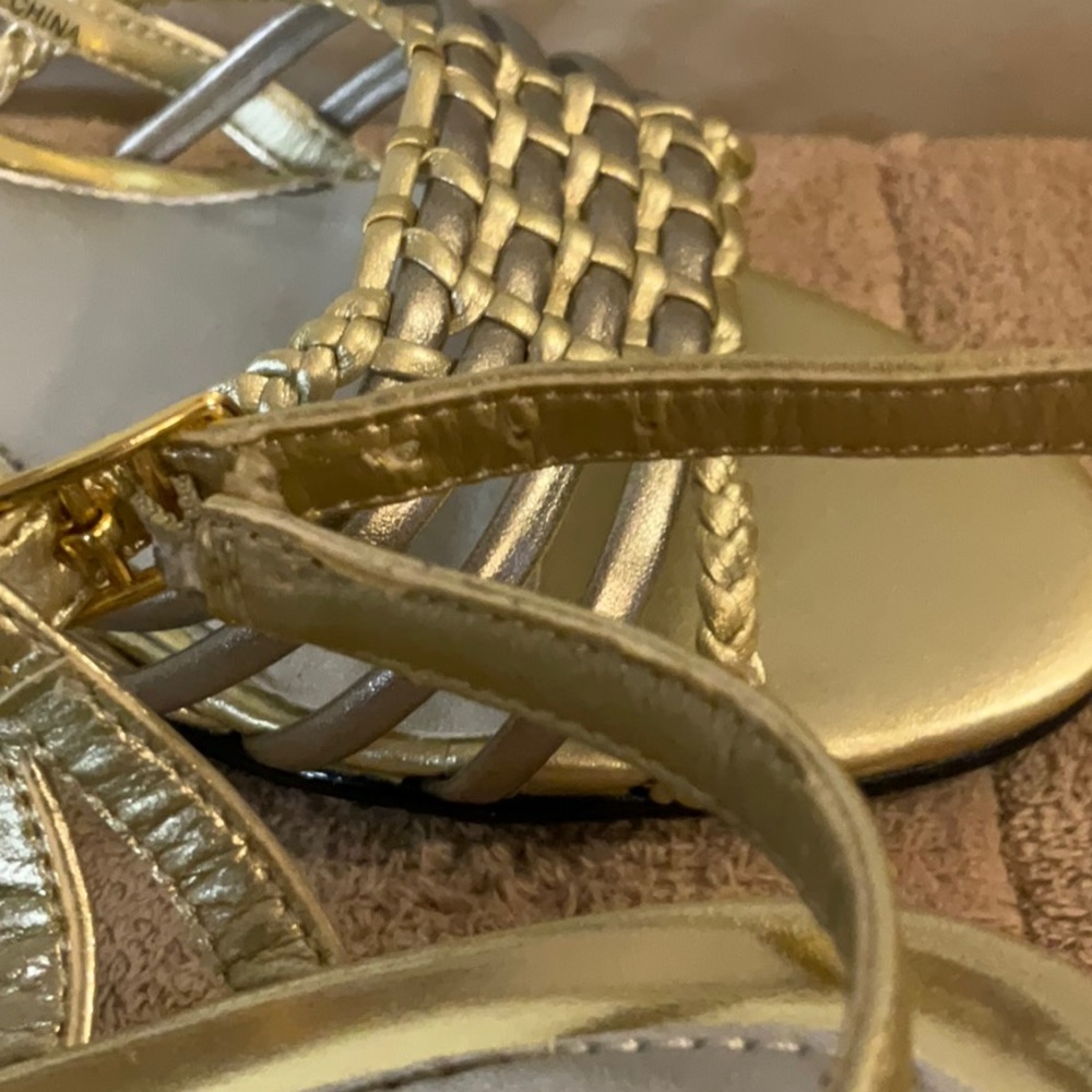 SOFT STYLES sandals - Picture 7 of 8